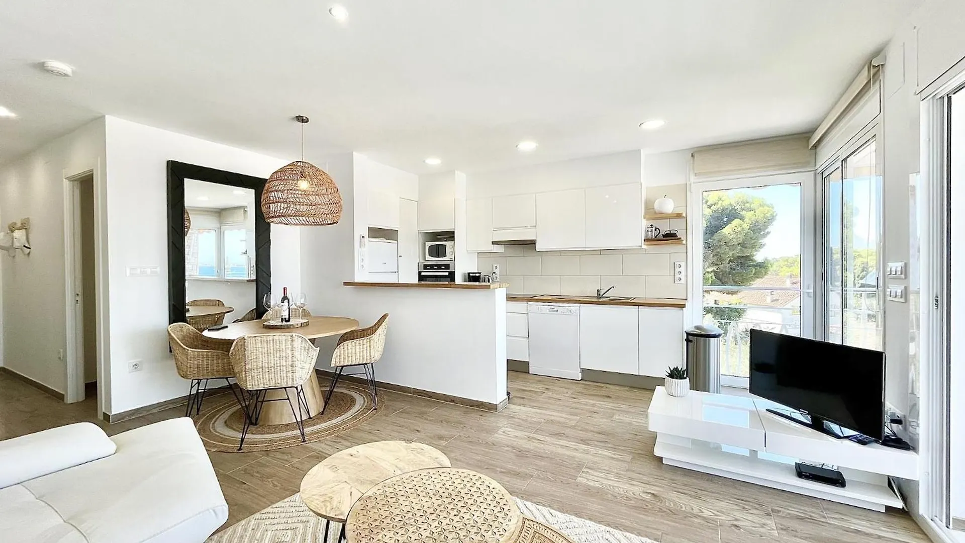 Central Apartment In Nature 罗萨斯
